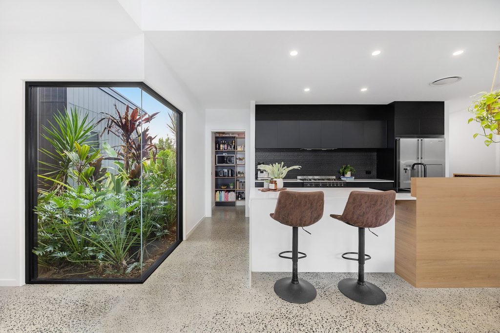 5 Evergreen Way, Beerwah QLD 4519 - photo 6