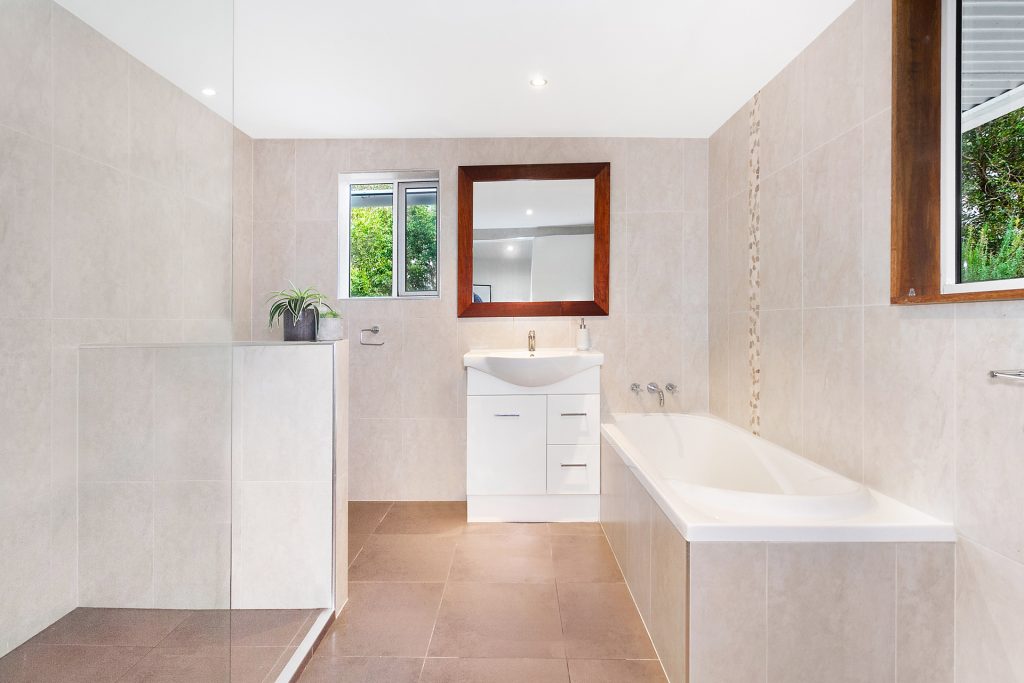 80 Old Maleny Road, Landsborough QLD 4550 - photo 11