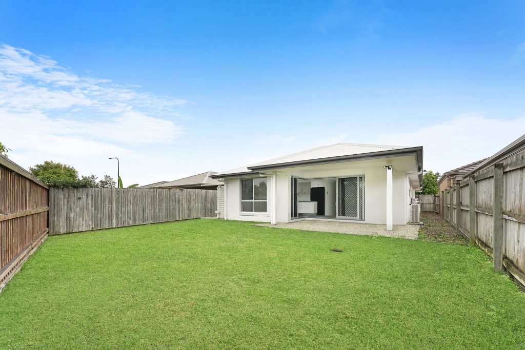22 Apple Crescent, Caloundra West QLD 4551 - photo 5