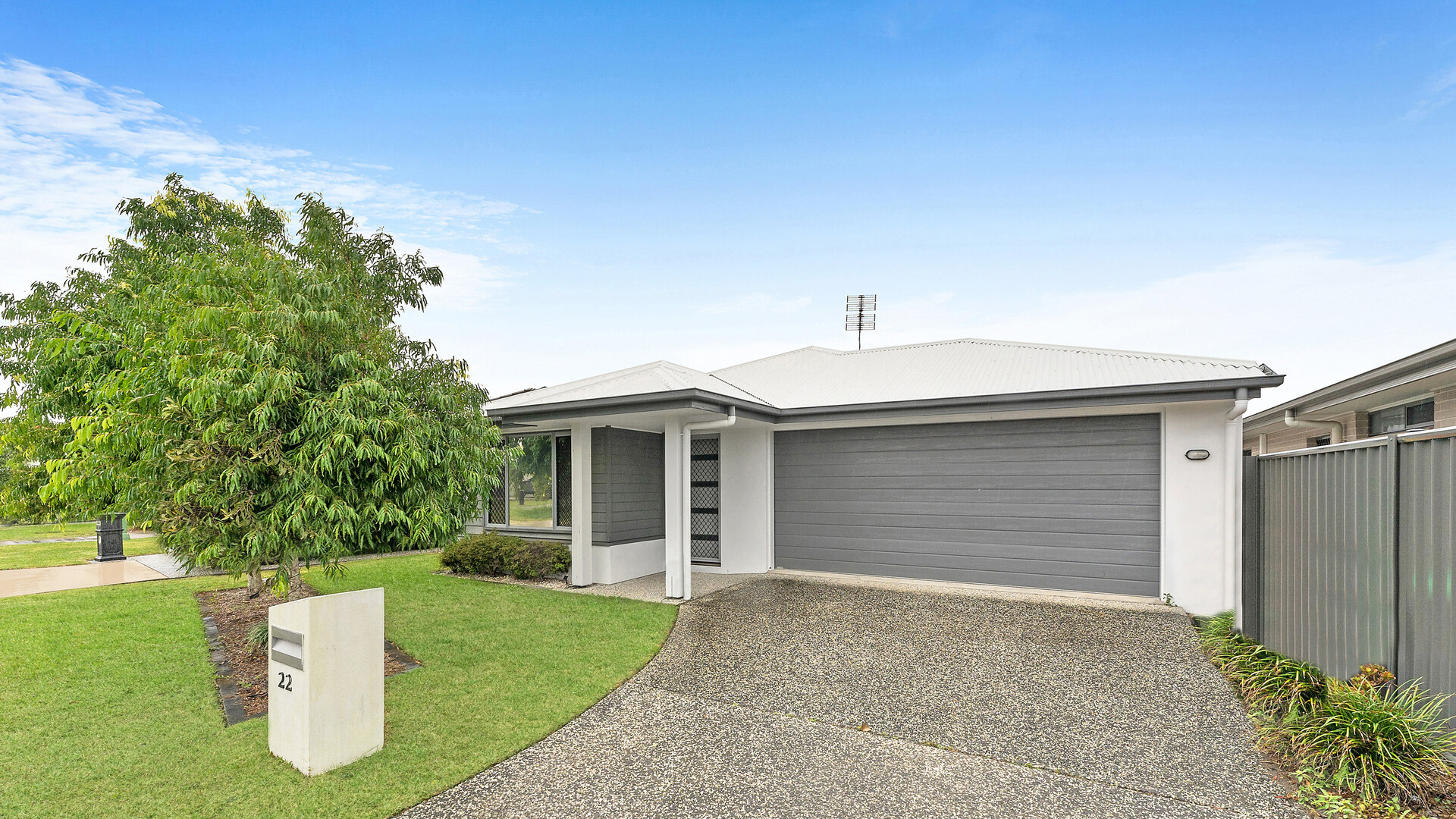 22 Apple Crescent, Caloundra West QLD 4551 - photo 6