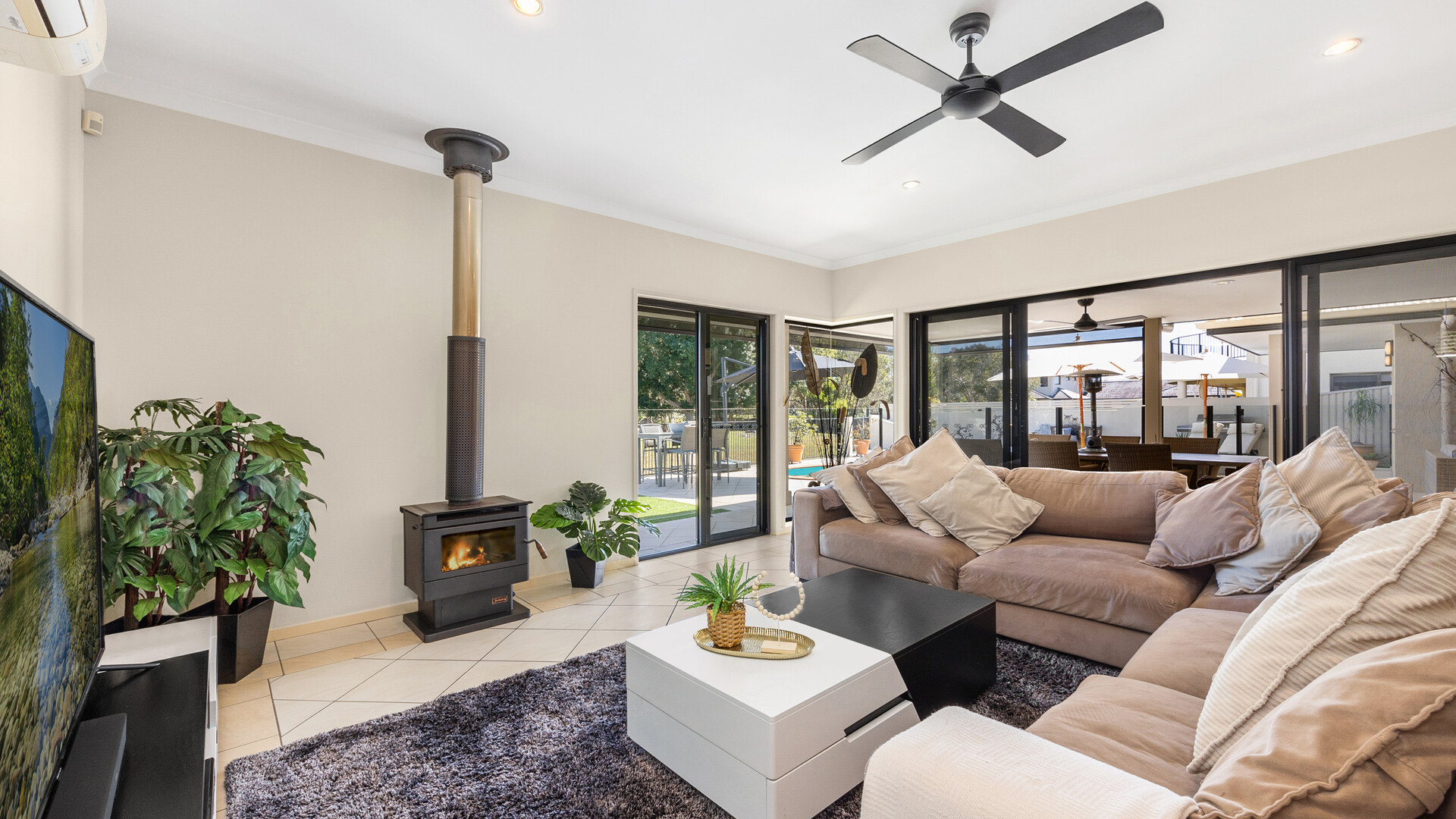 Sold - 6 Schnappering Close - New Property in Pelican Waters - Real Estate by Yolanda Williams