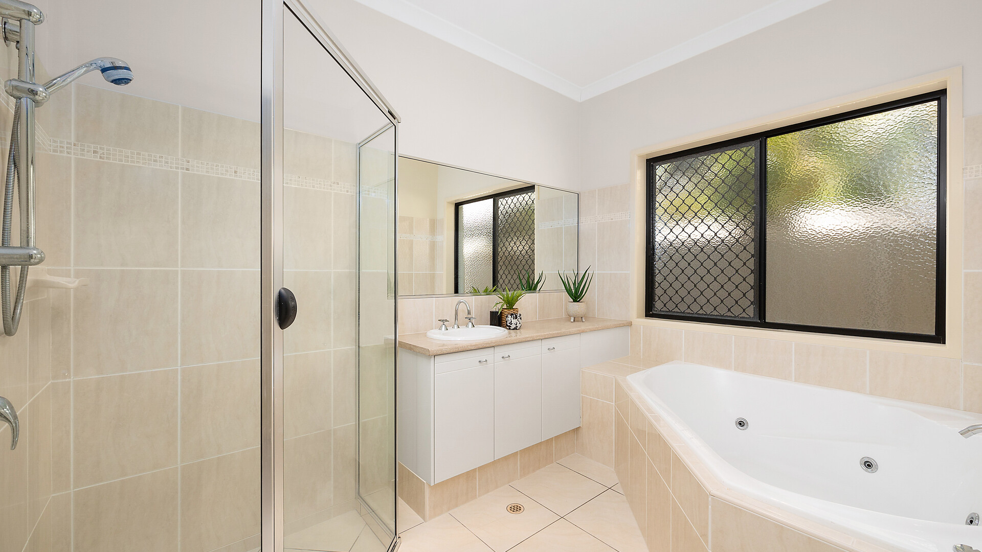 Sold - 6 Schnappering Close - New Property in Pelican Waters - Real Estate by Yolanda Williams