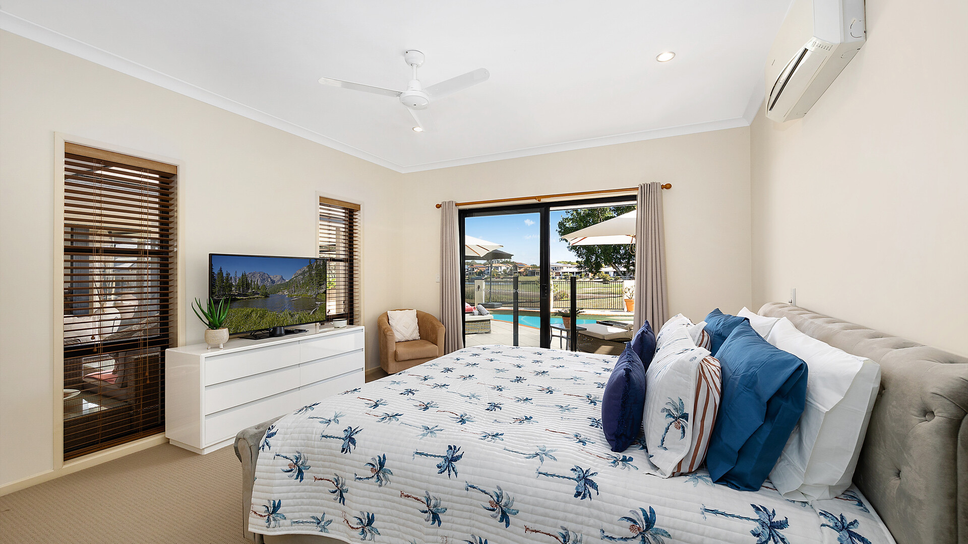 Sold - 6 Schnappering Close - New Property in Pelican Waters - Real Estate by Yolanda Williams