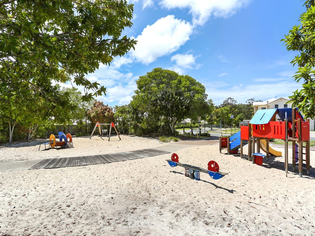 54 Kurrajong Crescent, Meridan Plains QLD 4551 - photo 15