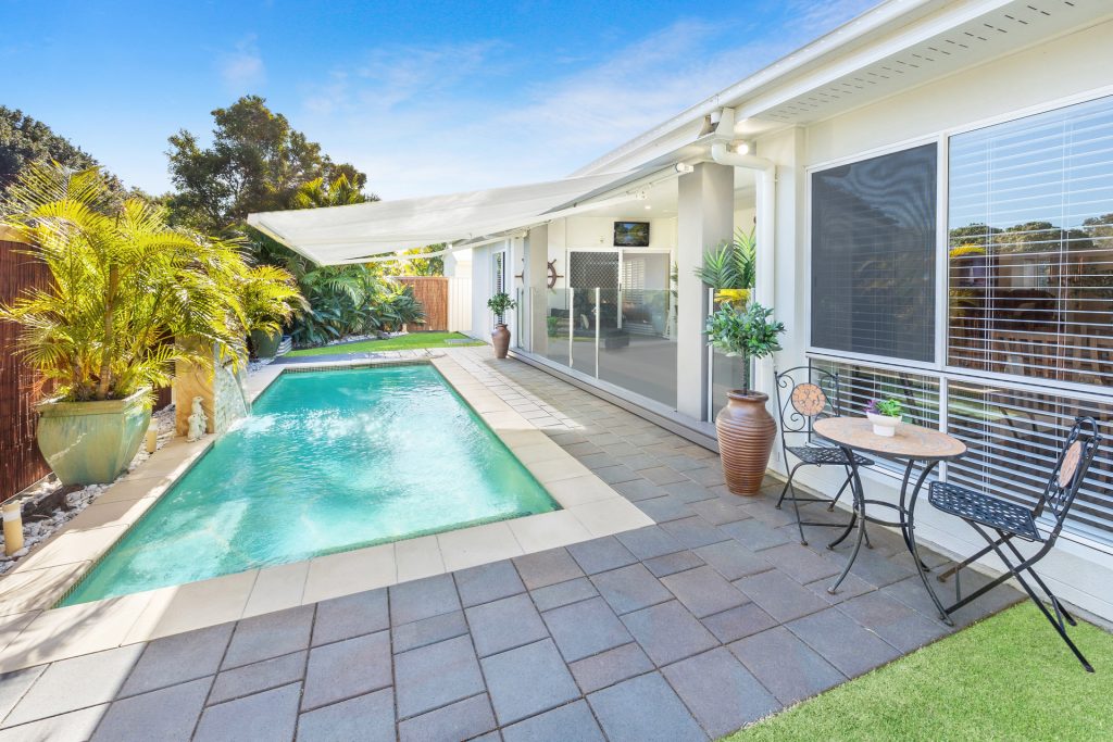 14 Whitehaven Place, Banksia Beach QLD 4507 - photo 6