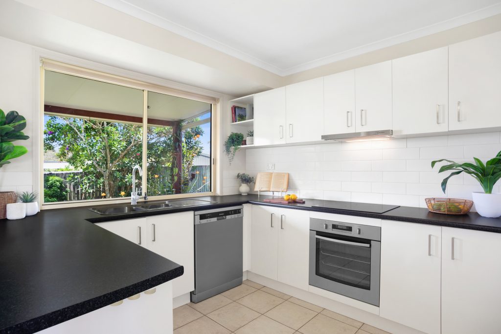 3 Page Street, Glass House Mountains QLD 4518 - photo 3