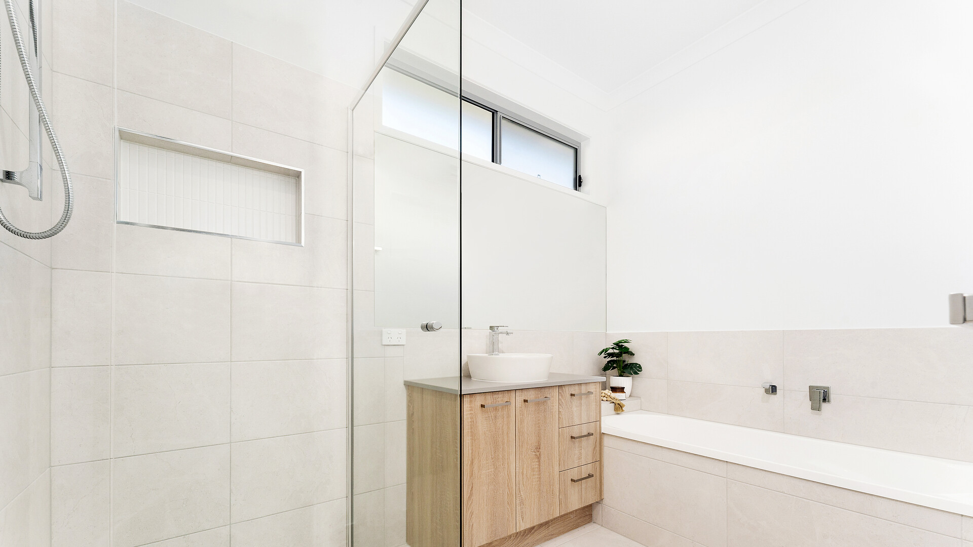 Sold - 27 Jasmine Avenue - New Property in Nirimba - Real Estate by Phil Hermans