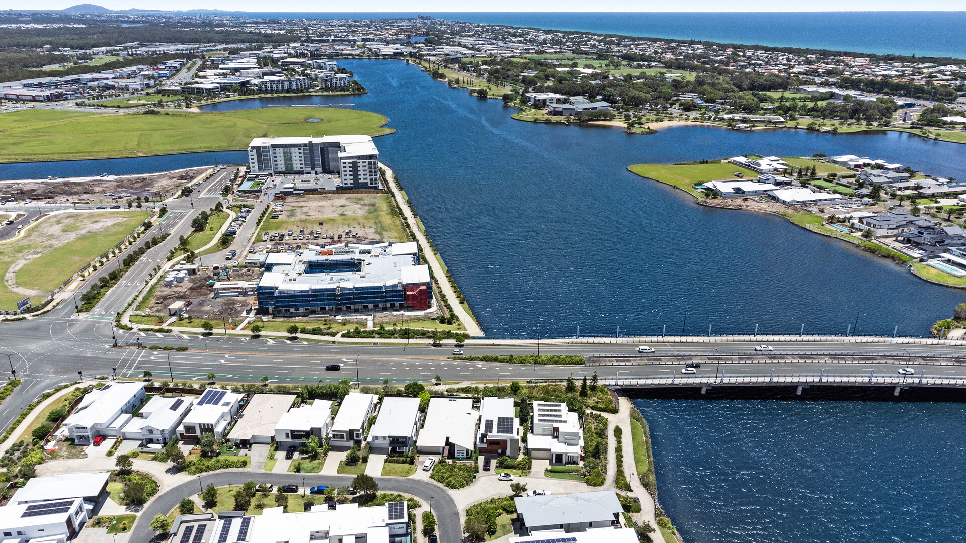 28 Lighthouse Circuit, Birtinya QLD 4575 - photo 3