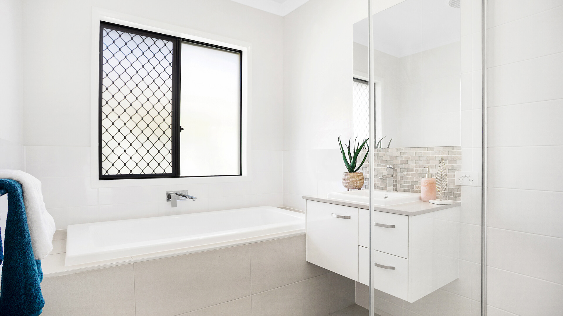Sold - 5 Severn Place - New Property in Pelican Waters - Real Estate by Yolanda Williams