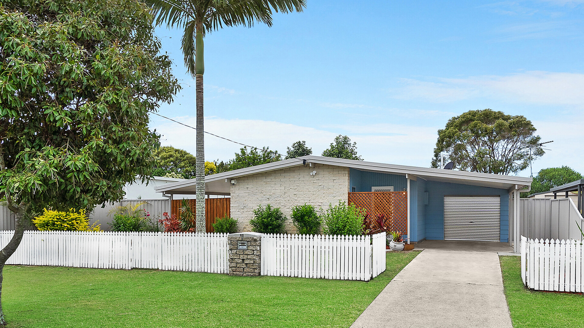 25 Lee Avenue, Bongaree QLD 4507 - photo 2