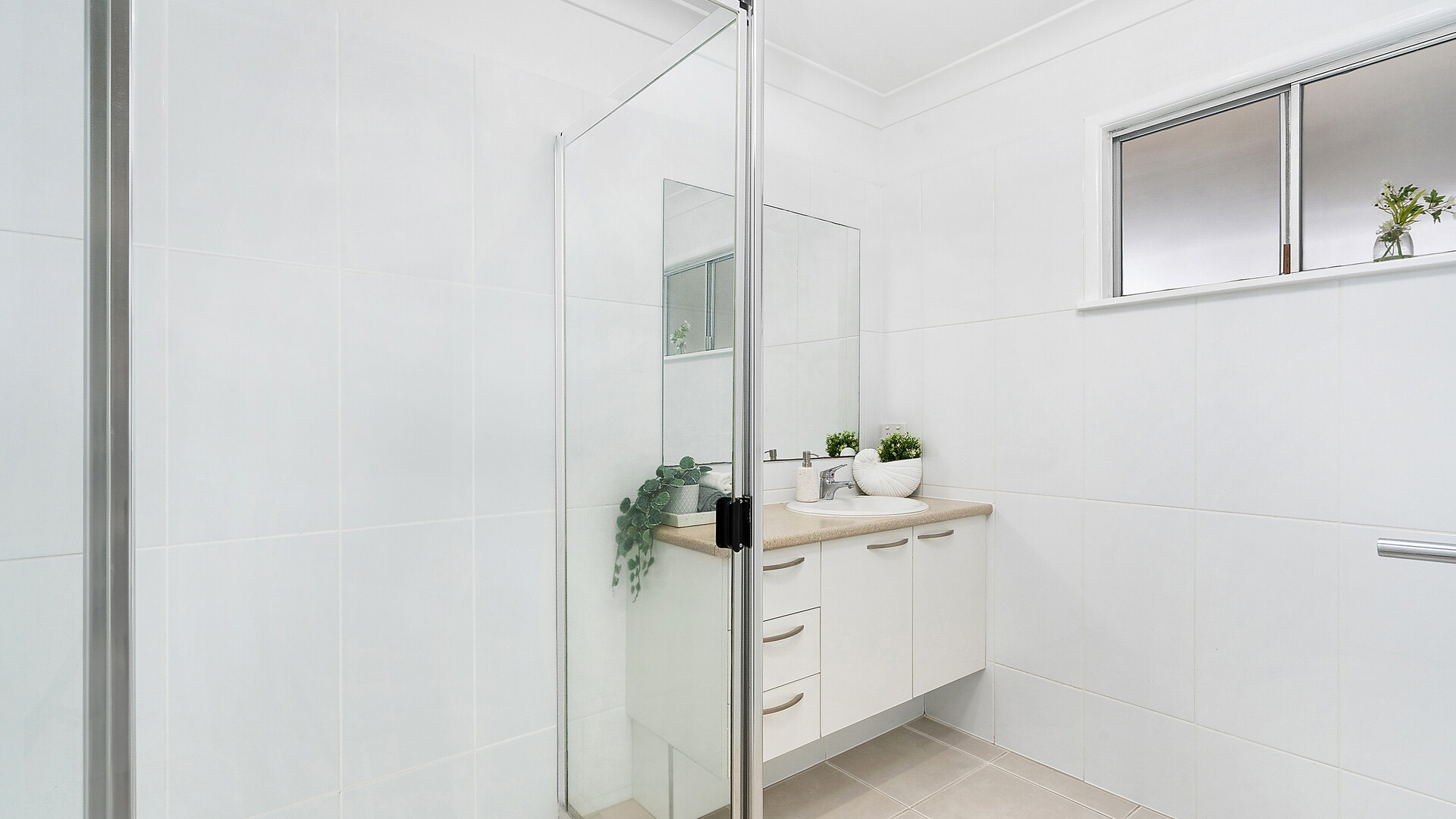 25 Lee Avenue, Bongaree QLD 4507 - photo 9