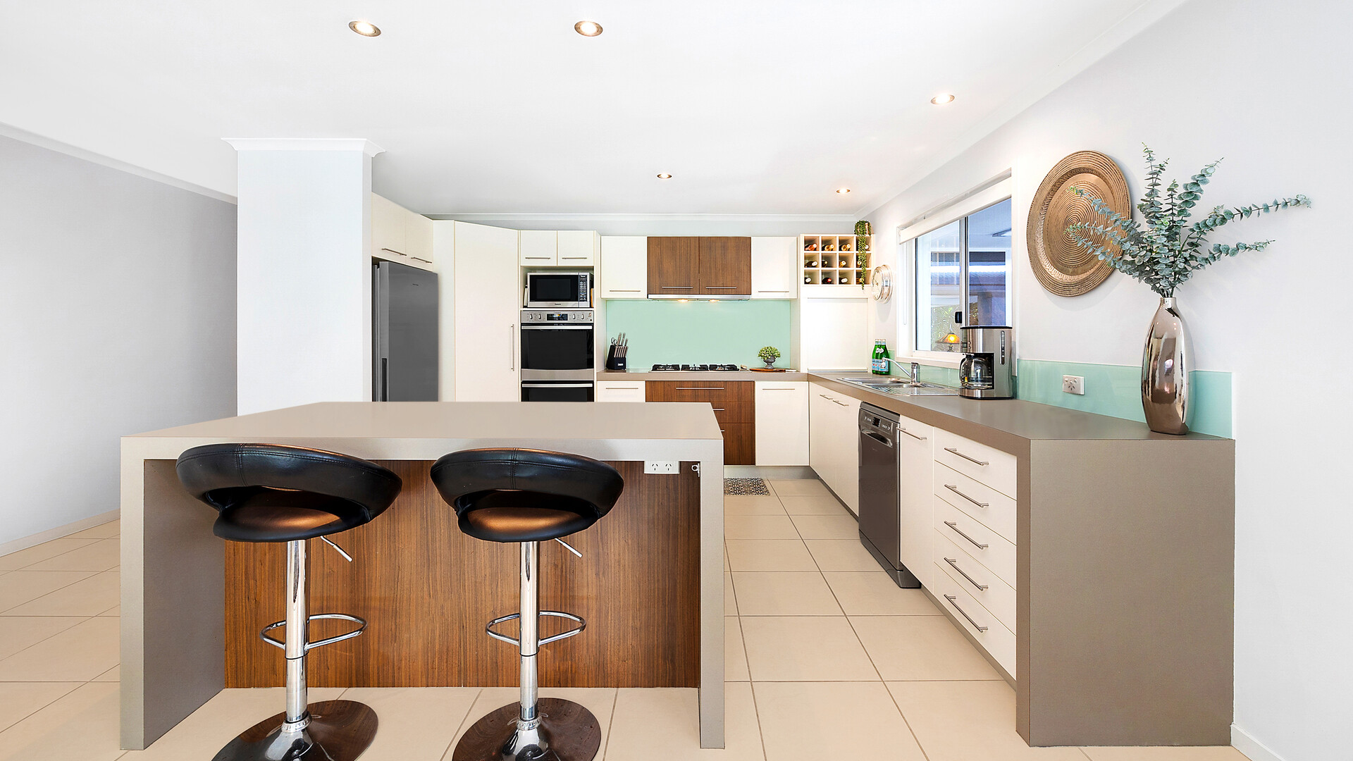 Sold - 28 Undanbi Place - New Property in Pelican Waters - Real Estate by Yolanda Williams