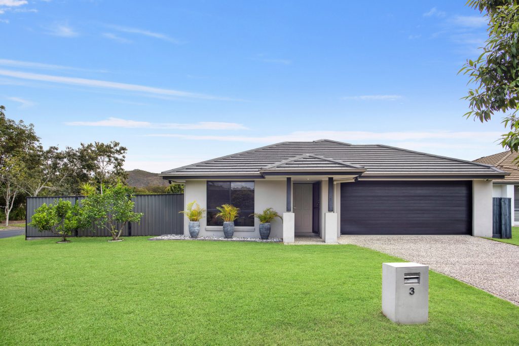 3 Silvereye Circuit, Beerwah QLD 4519 - photo 2
