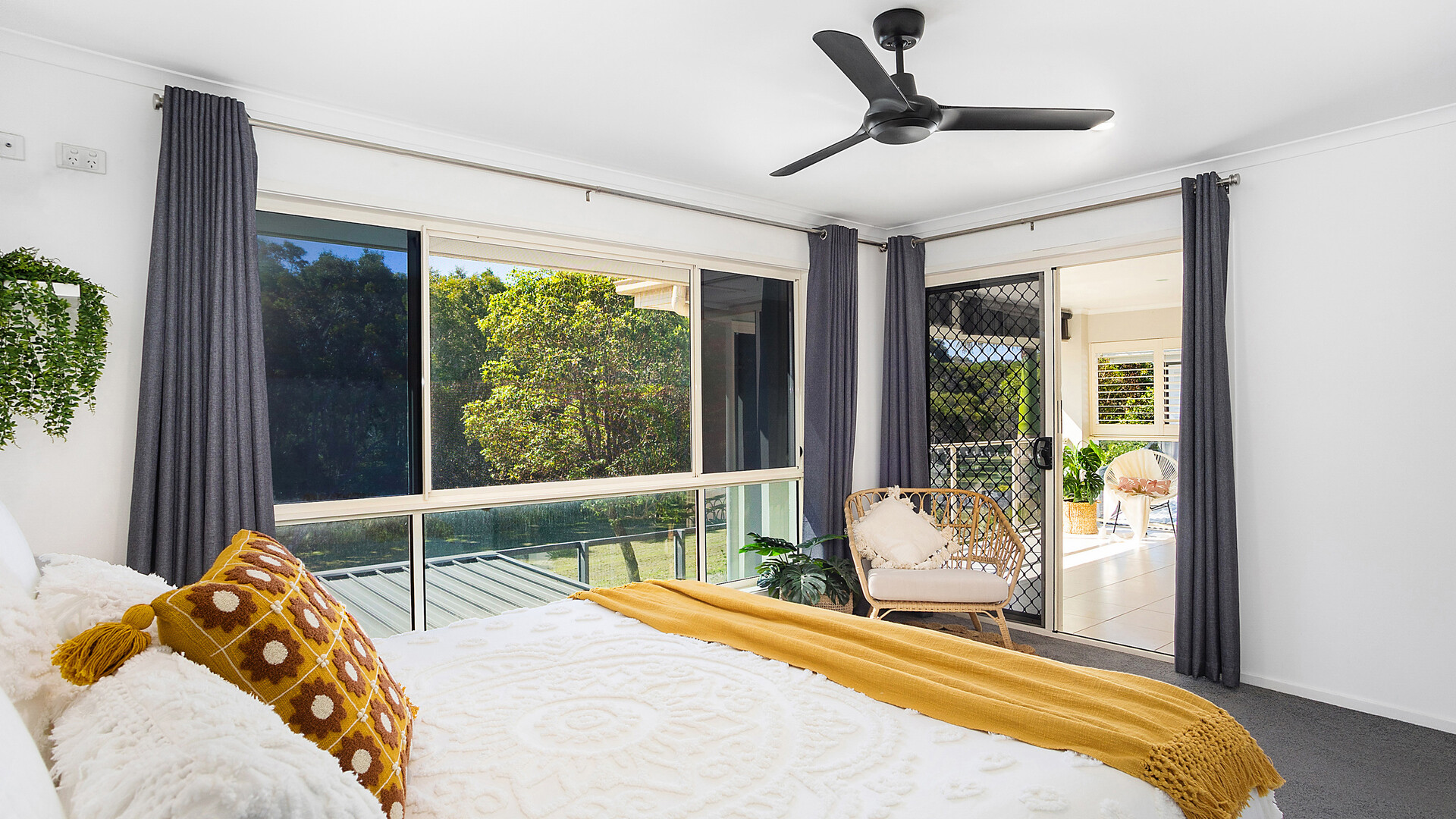 7 Komodo Court, Kawana Island QLD 4575 - photo 5
