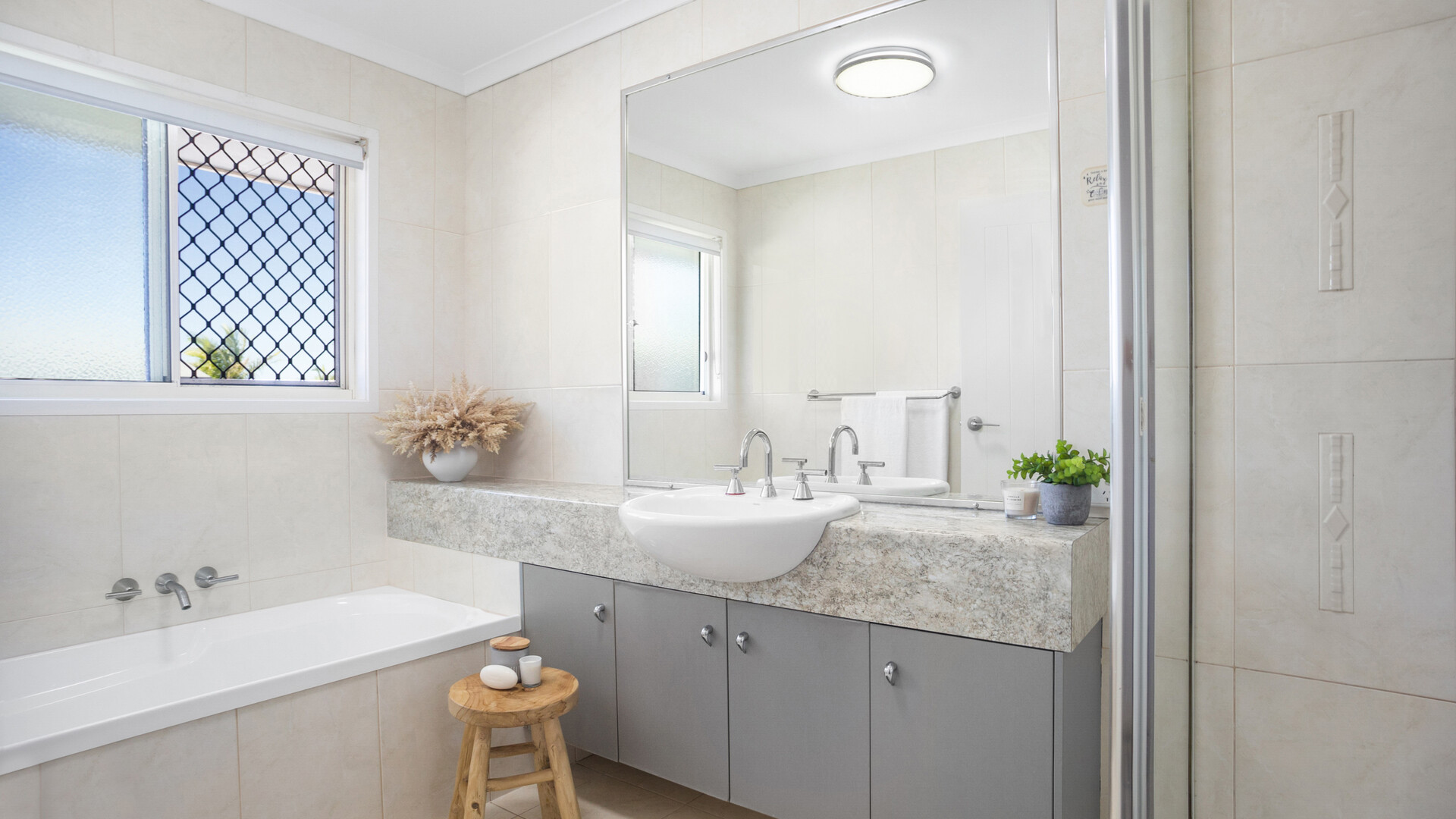 7 Komodo Court, Kawana Island QLD 4575 - photo 9