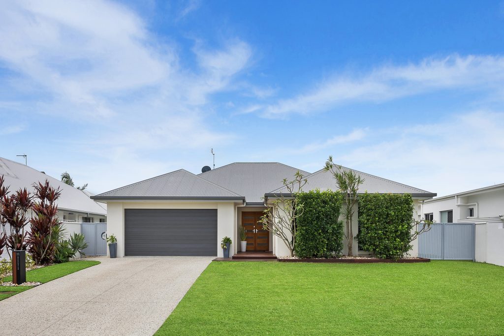 Sold - 11 Deep Water Circuit - New Property in Pelican Waters - Real Estate by Yolanda Williams