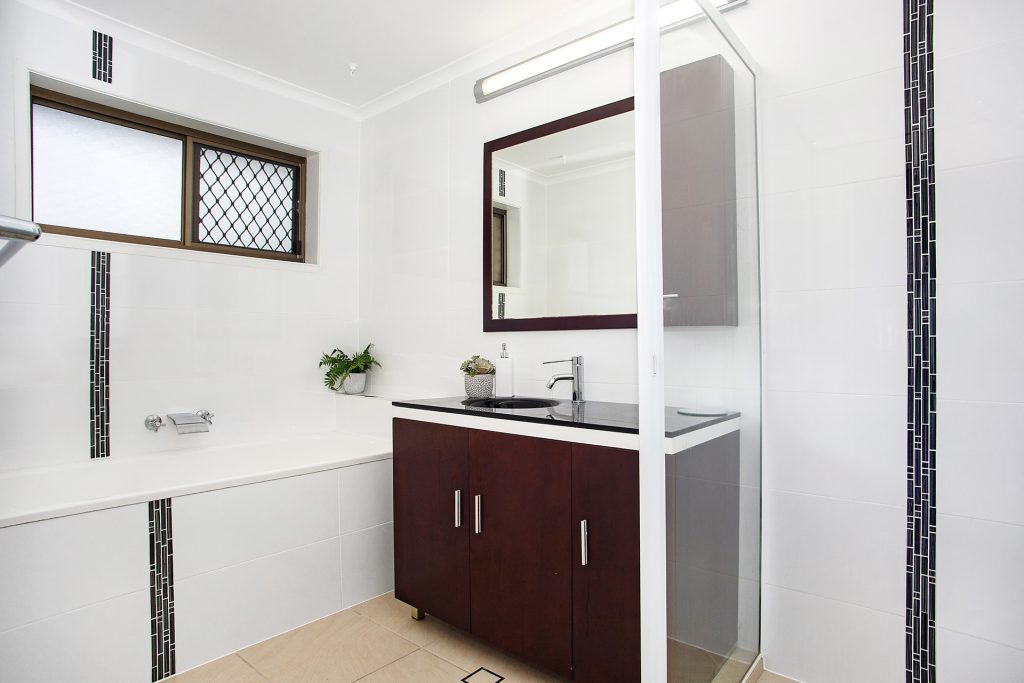 13 Teranna Street, Battery Hill QLD 4551 - photo 15