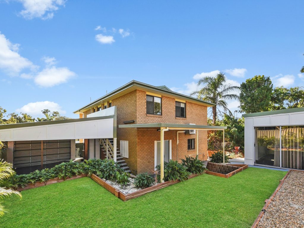 13 Teranna Street, Battery Hill QLD 4551 - photo 17
