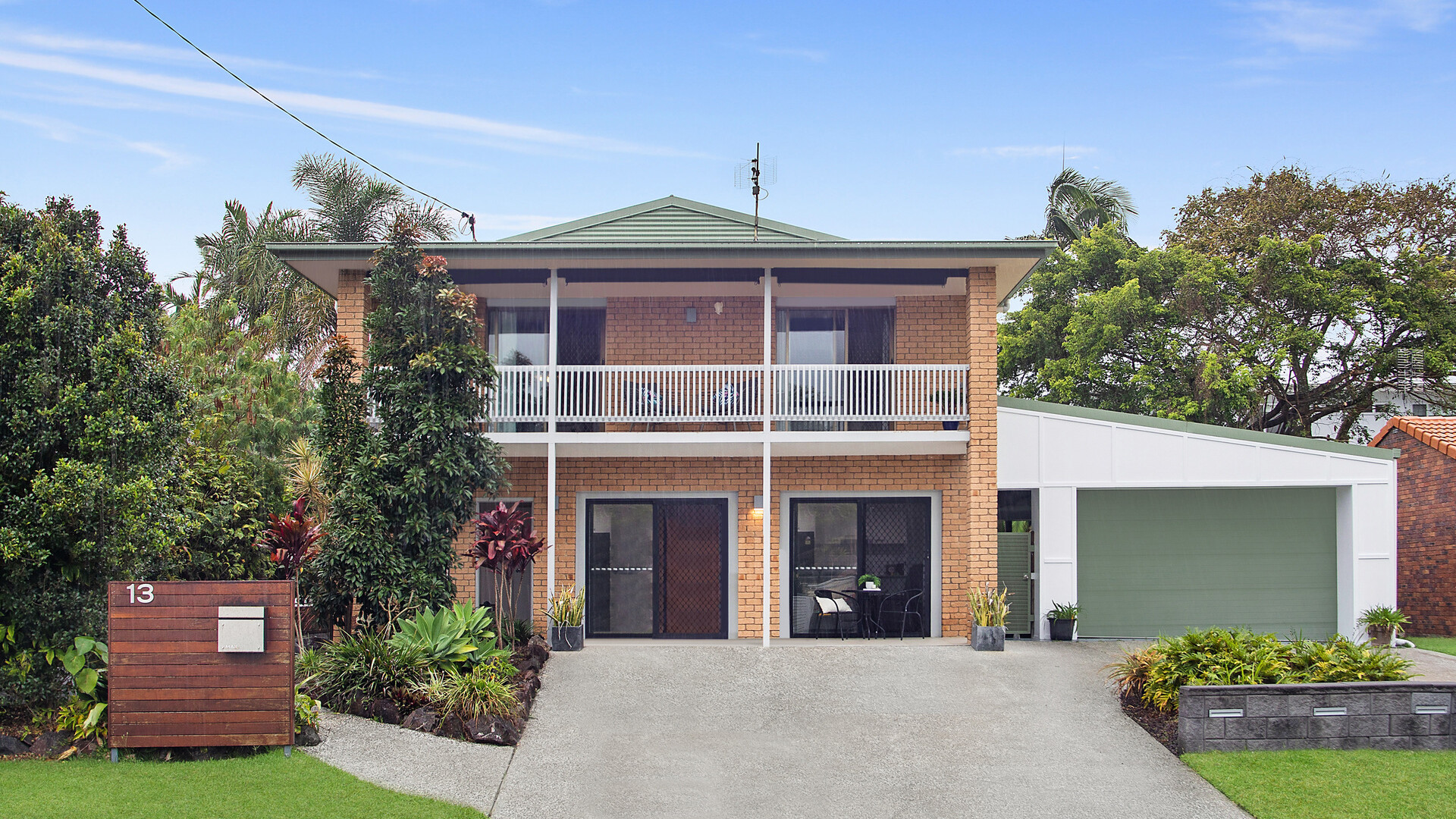 13 Teranna Street, Battery Hill QLD 4551 - photo 3