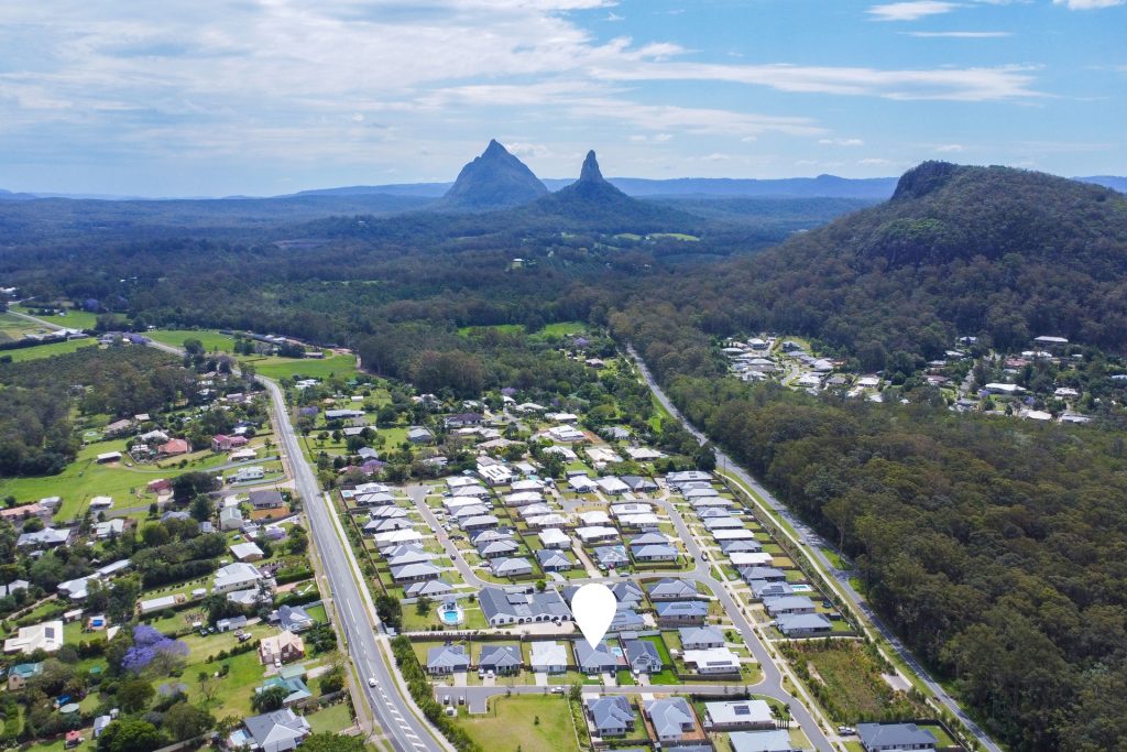 6 Dunnottar Court, Glass House Mountains QLD 4518 - photo 16