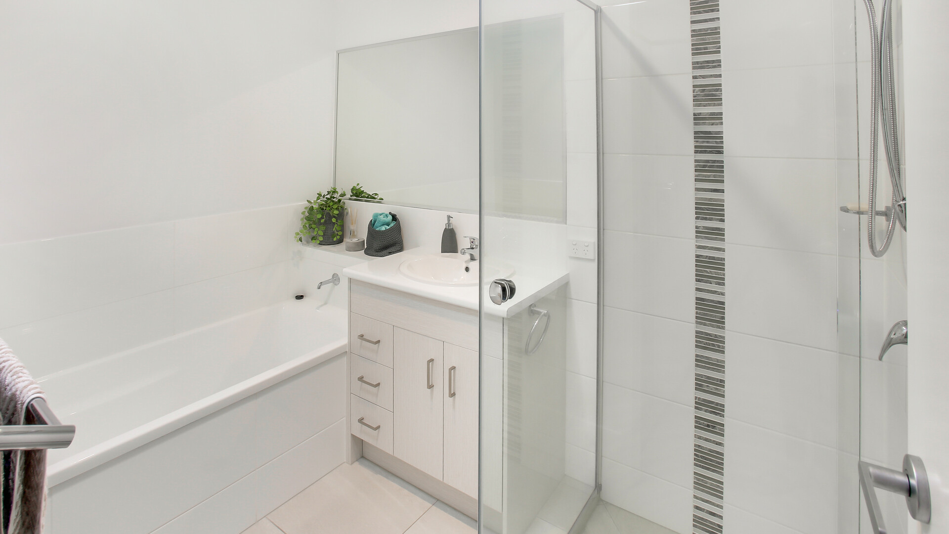 19 Harvey Lane, Meridan Plains QLD 4551 - photo 5