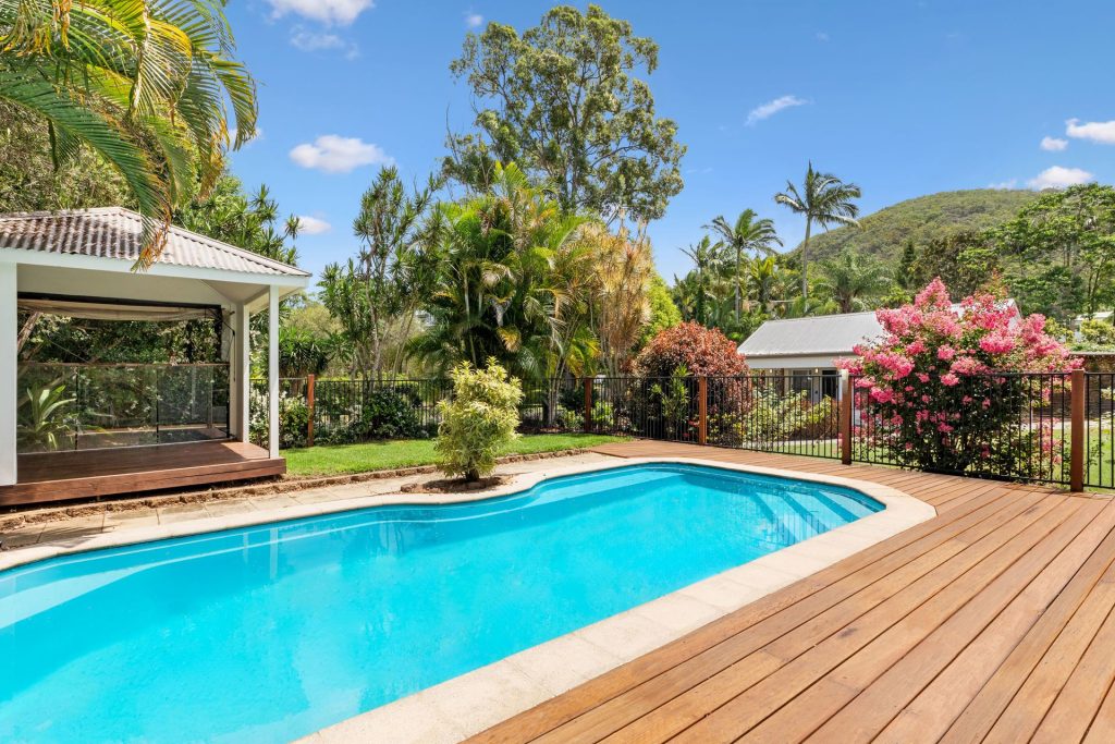 15 Allan Avenue, Glass House Mountains QLD 4518 - photo 2