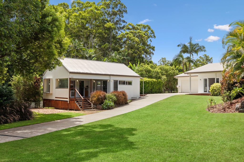 15 Allan Avenue, Glass House Mountains QLD 4518 - photo 11