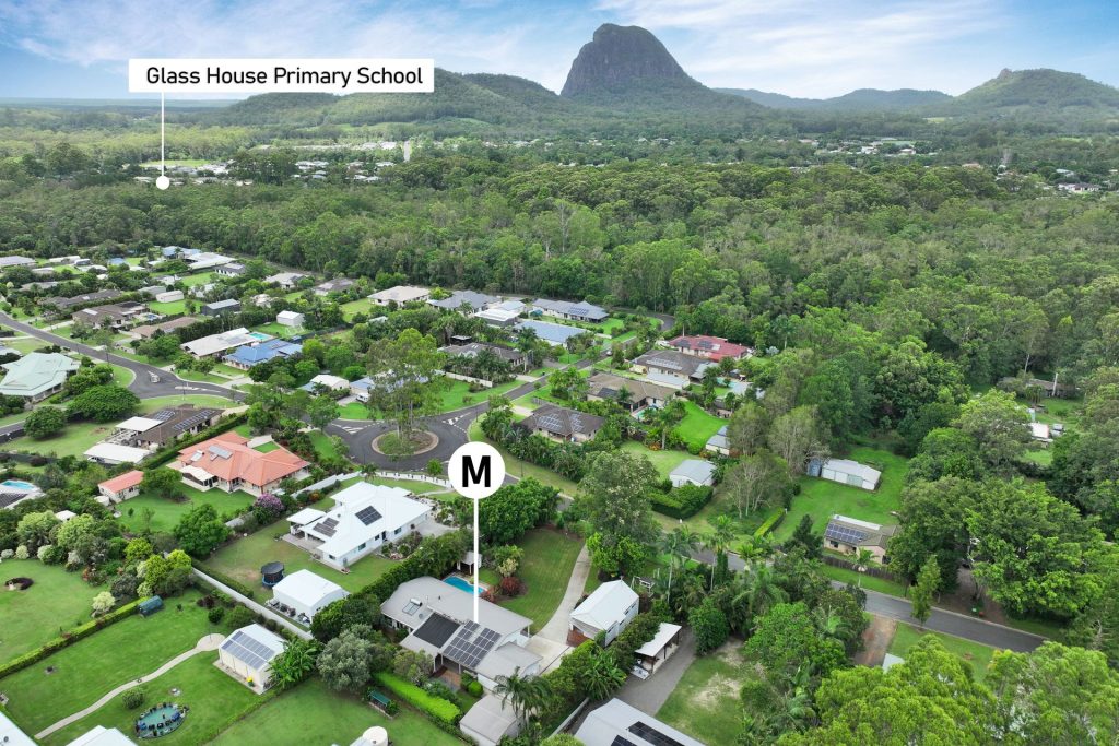 15 Allan Avenue, Glass House Mountains QLD 4518 - photo 19