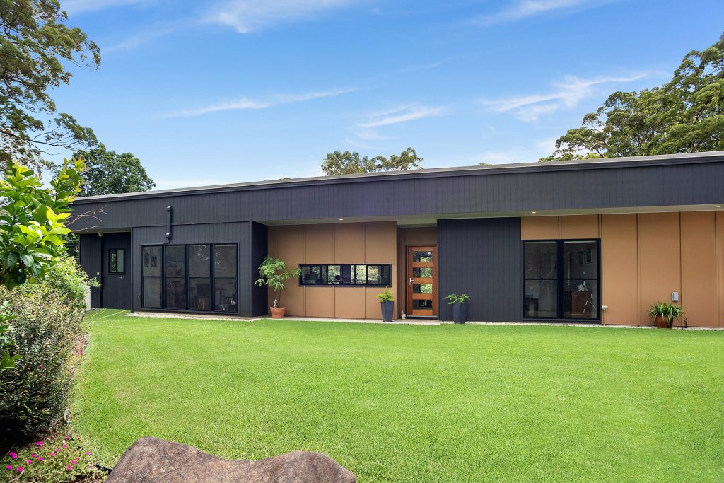 12 Raintree Close, Diamond Valley QLD 4553 - photo 3