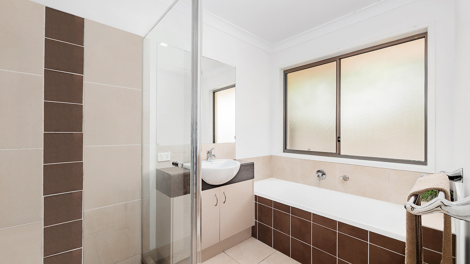 Sold - 5 Gipps Street - New Property in Caloundra West - Real Estate by Nicki Colam