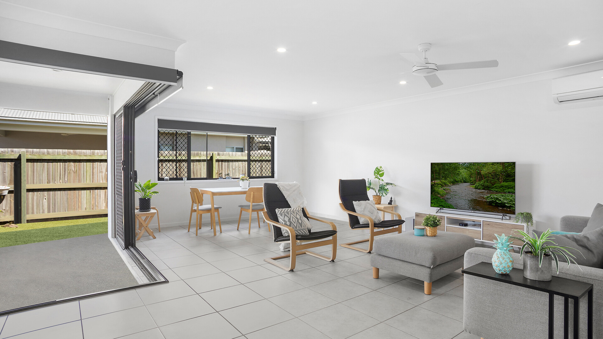 88 Adelaide Circuit, Baringa QLD 4551 - photo 6