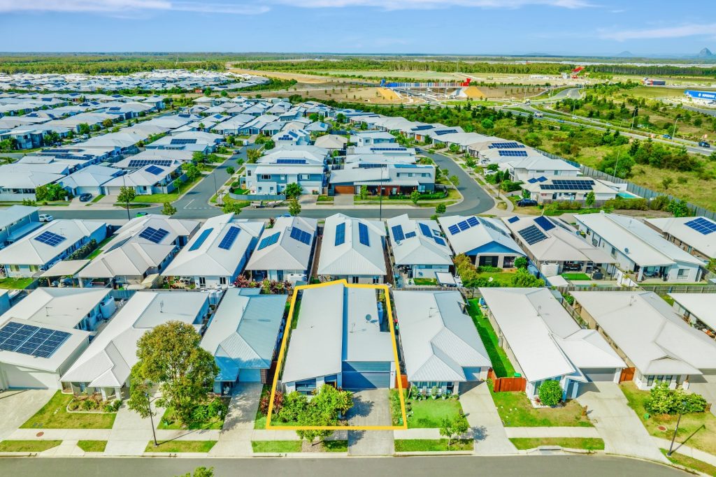 88 Adelaide Circuit, Baringa QLD 4551 - photo 8
