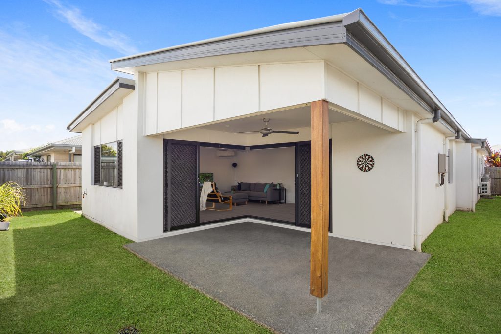 88 Adelaide Circuit, Baringa QLD 4551 - photo 9