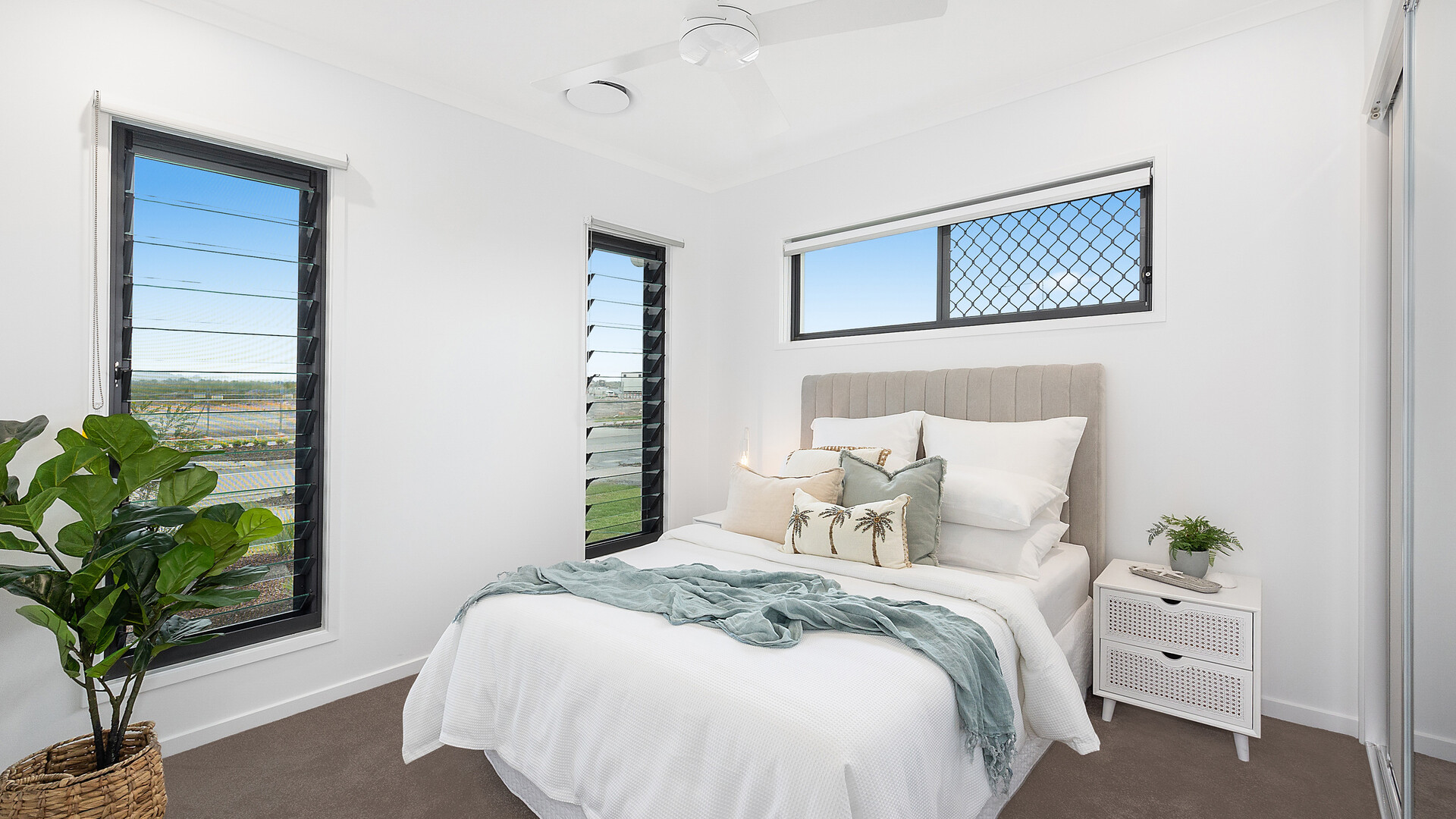 Sold - 28 Yarra Way - New Property in Nirimba - Real Estate by 