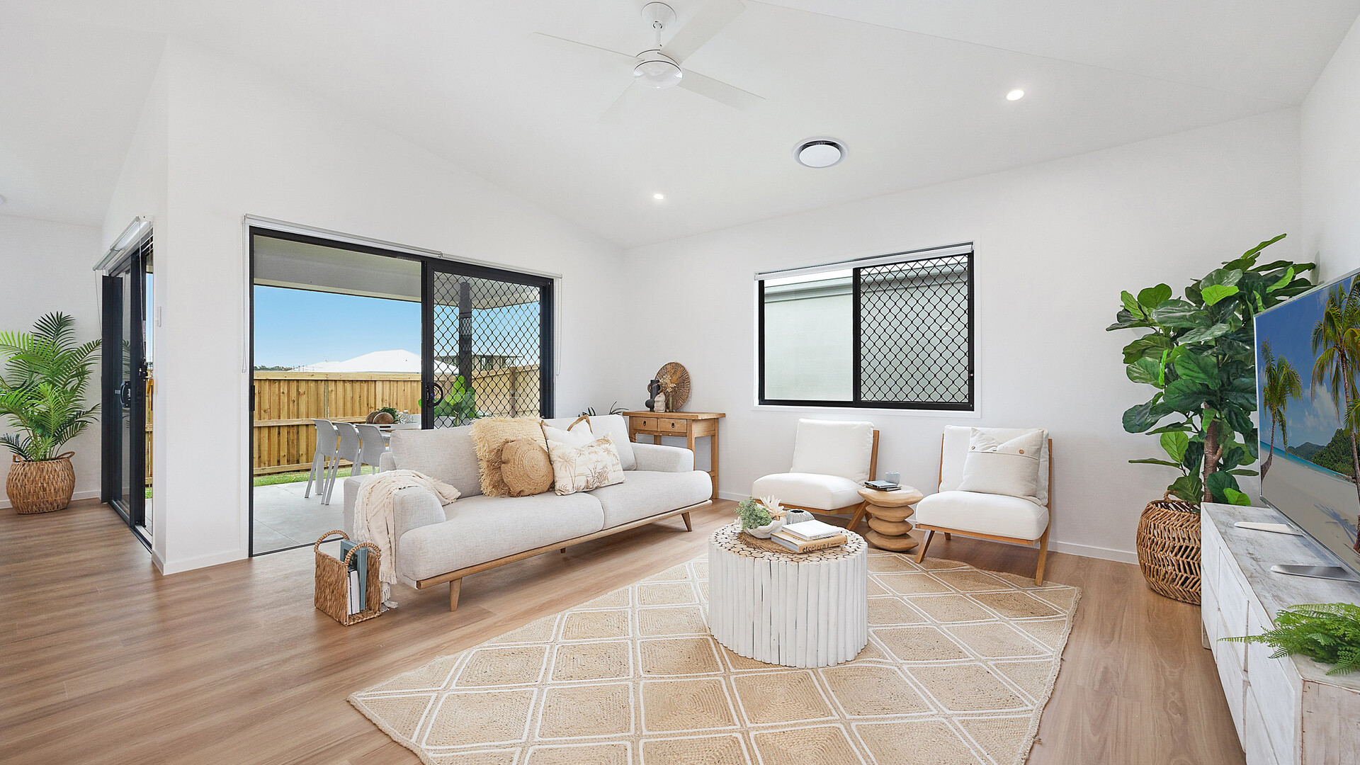 Sold - 28 Yarra Way - New Property in Nirimba - Real Estate by 
