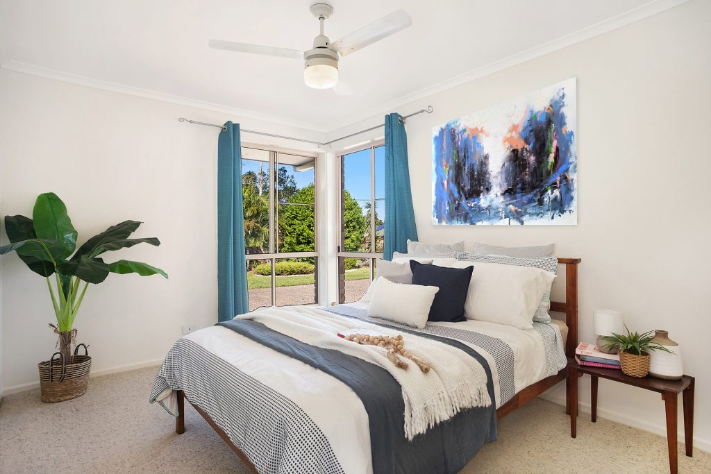 2 Tallawong Close, Beerwah QLD 4519 - photo 11