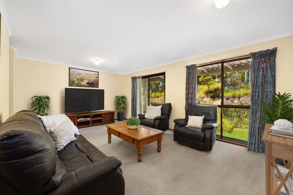 79 Myla Road, Landsborough QLD 4550 - photo 9