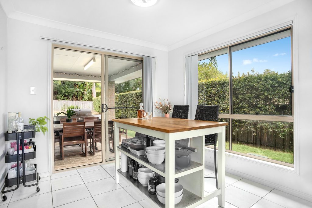 12 Coolamon Crescent, Beerwah QLD 4519 - photo 4