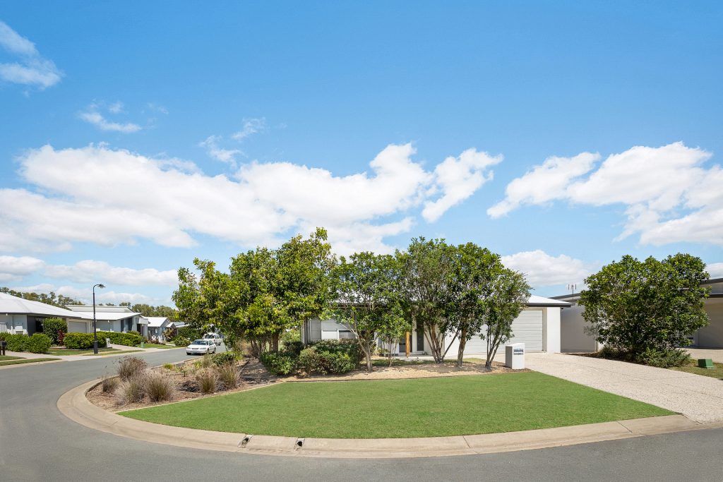 24 Chestnut Crescent, Caloundra West QLD 4551 - photo 4