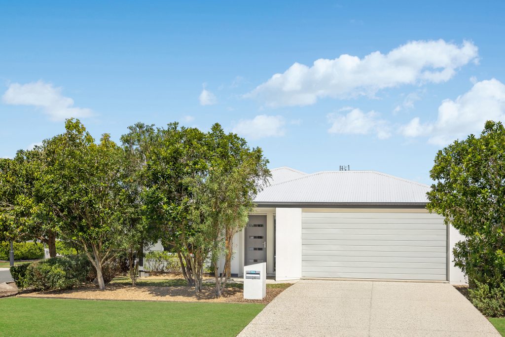 24 Chestnut Crescent, Caloundra West QLD 4551 - photo 5