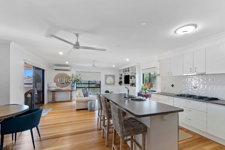47 Kurrajong Crescent, Meridan Plains QLD 4551 - photo 5