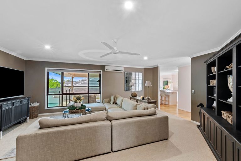 47 Kurrajong Crescent, Meridan Plains QLD 4551 - photo 8