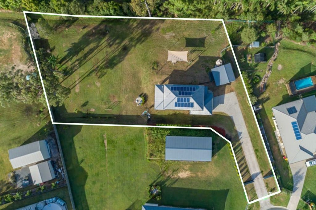32 Cooinda Place, Glass House Mountains QLD 4518 - photo 19