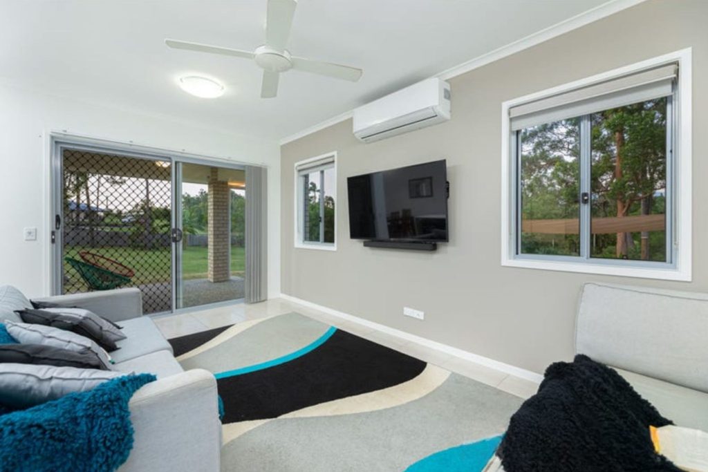 32 Cooinda Place, Glass House Mountains QLD 4518 - photo 5