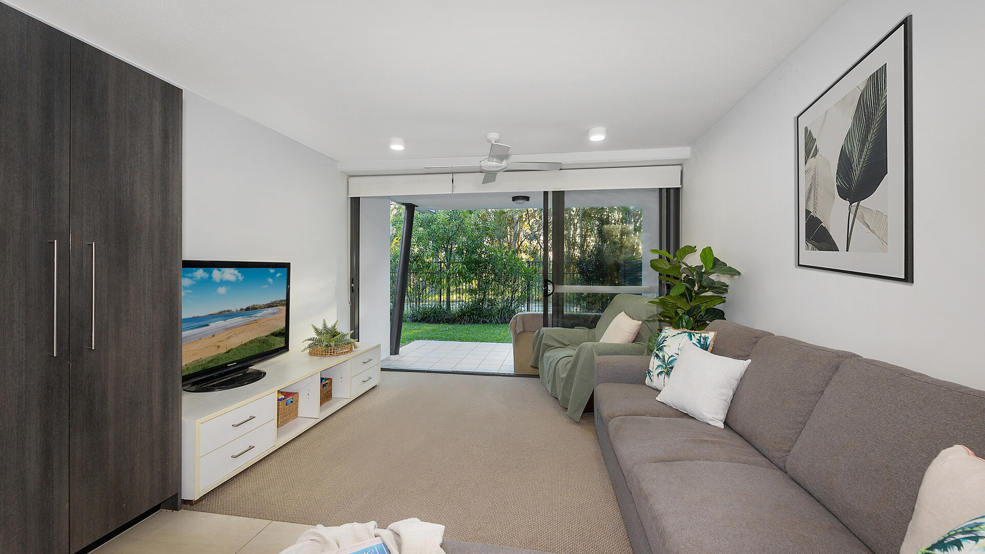 307/1 Fiji Court, Kawana Island QLD 4575 - photo 3