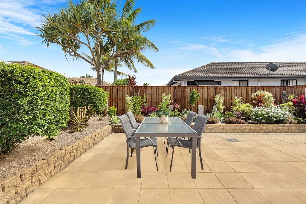 27 Liekefett Way, Little Mountain QLD 4551 - photo 4