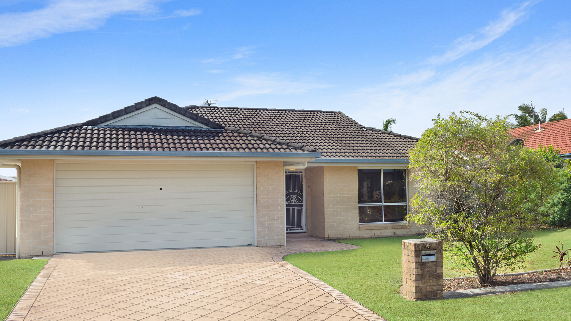 7 Kwila Place, Little Mountain QLD 4551 - photo 2