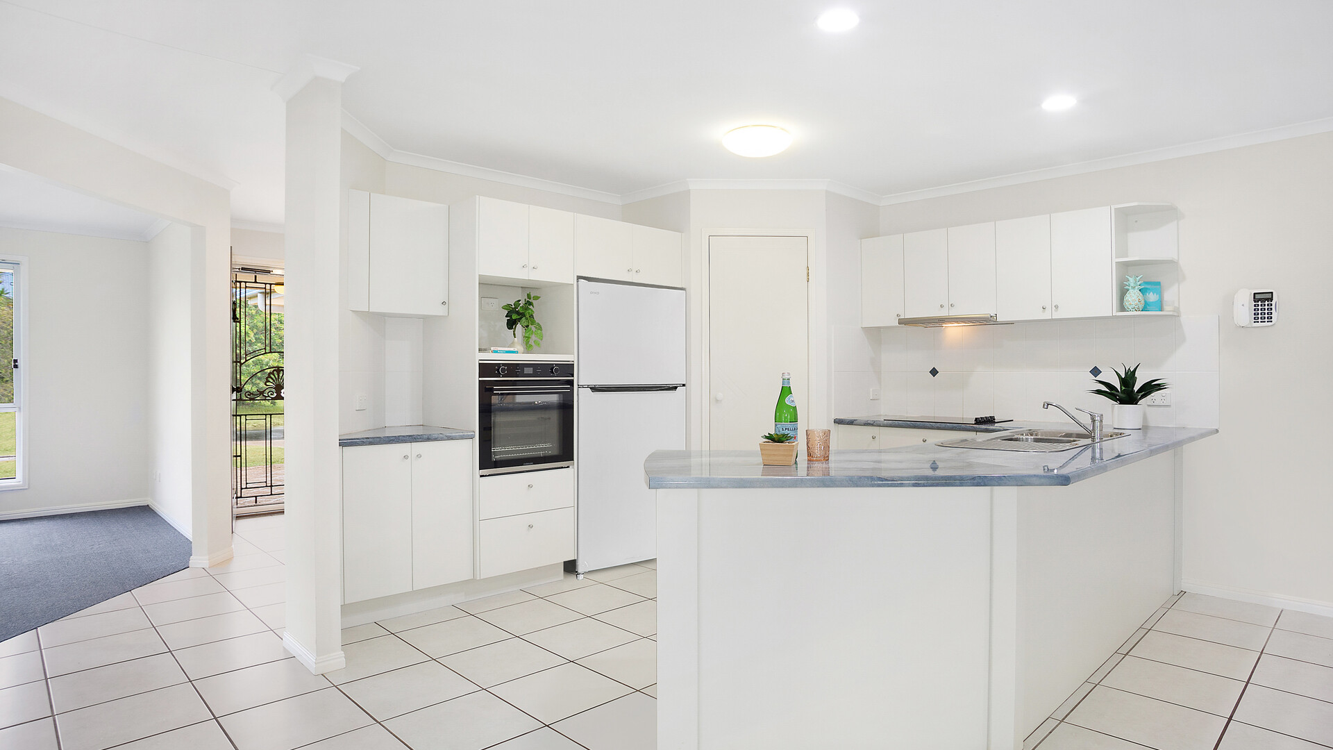 7 Kwila Place, Little Mountain QLD 4551 - photo 3