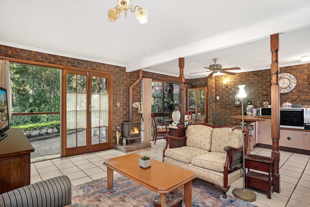 51 Railway Parade, Glass House Mountains QLD 4518 - photo 4