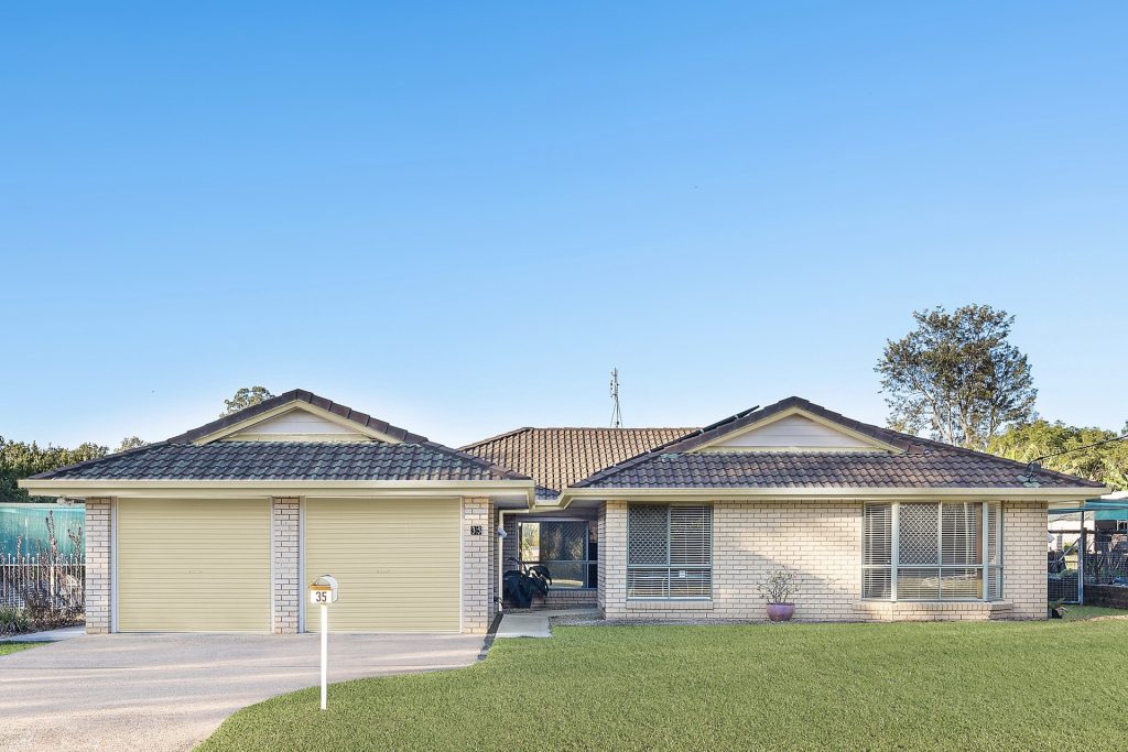 35 Anderson Road, Glass House Mountains QLD 4518 - photo 2